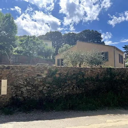 Maison A La Pointe Du Cap Corse *