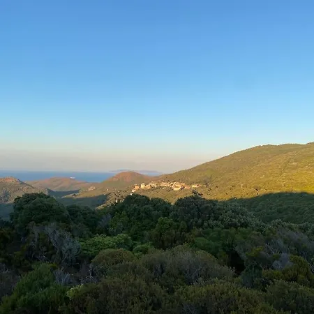 Maison A La Pointe Du Cap Corse * Ersa