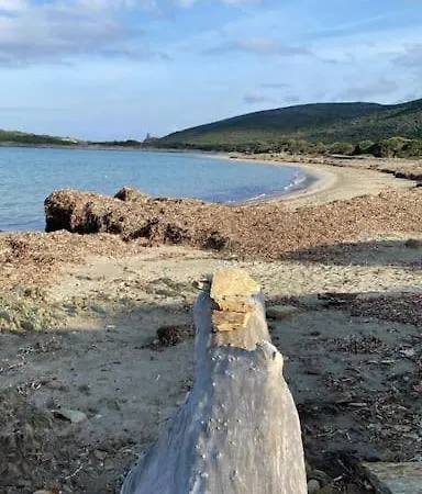 Maison A La Pointe Du Cap Corse